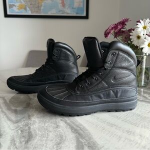 Nike ACG Woodside 2 High Black Leather Boots